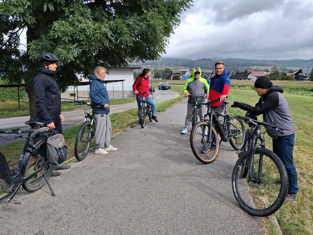 Radni i urzędnicy na rowerach - wyjazdowe posiedzenie komisji sportu
