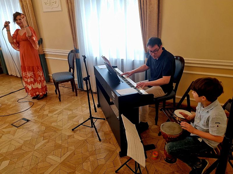 Mama, tata, syn i "Białe walce", czyli 175. Salon Poezji w Nowym Targu (zdjęcia i film)