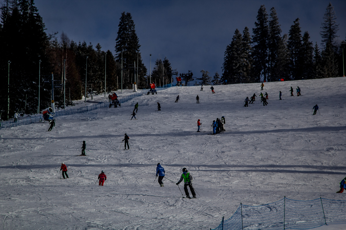 Siedem podejść i wciąż nic. Dlaczego tak trudno zostać instruktorem narciarstwa?