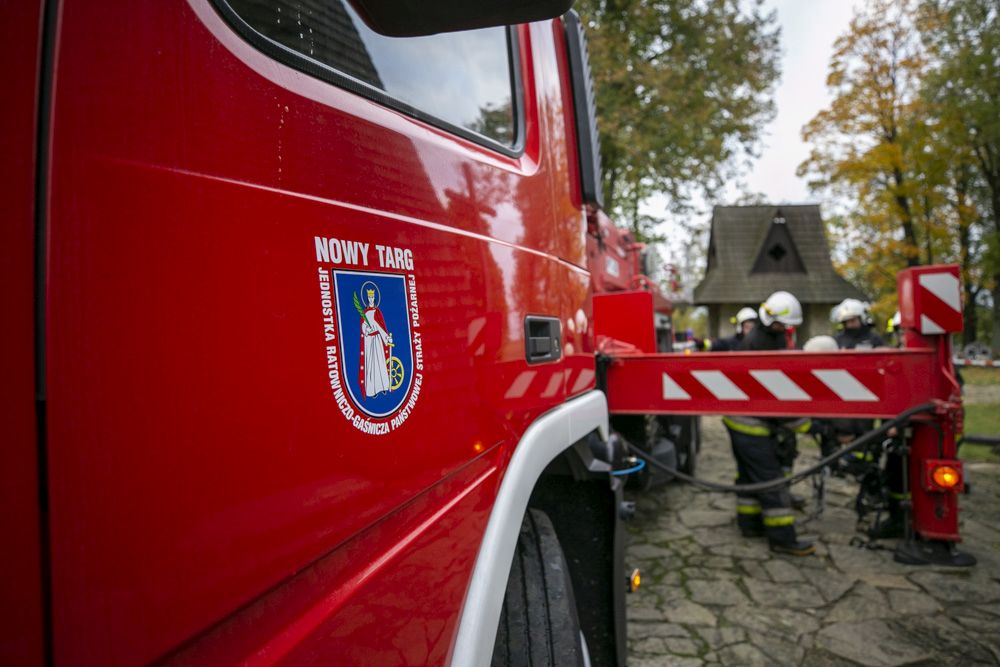 Pracowita niedziela dla nowotarskich strażaków