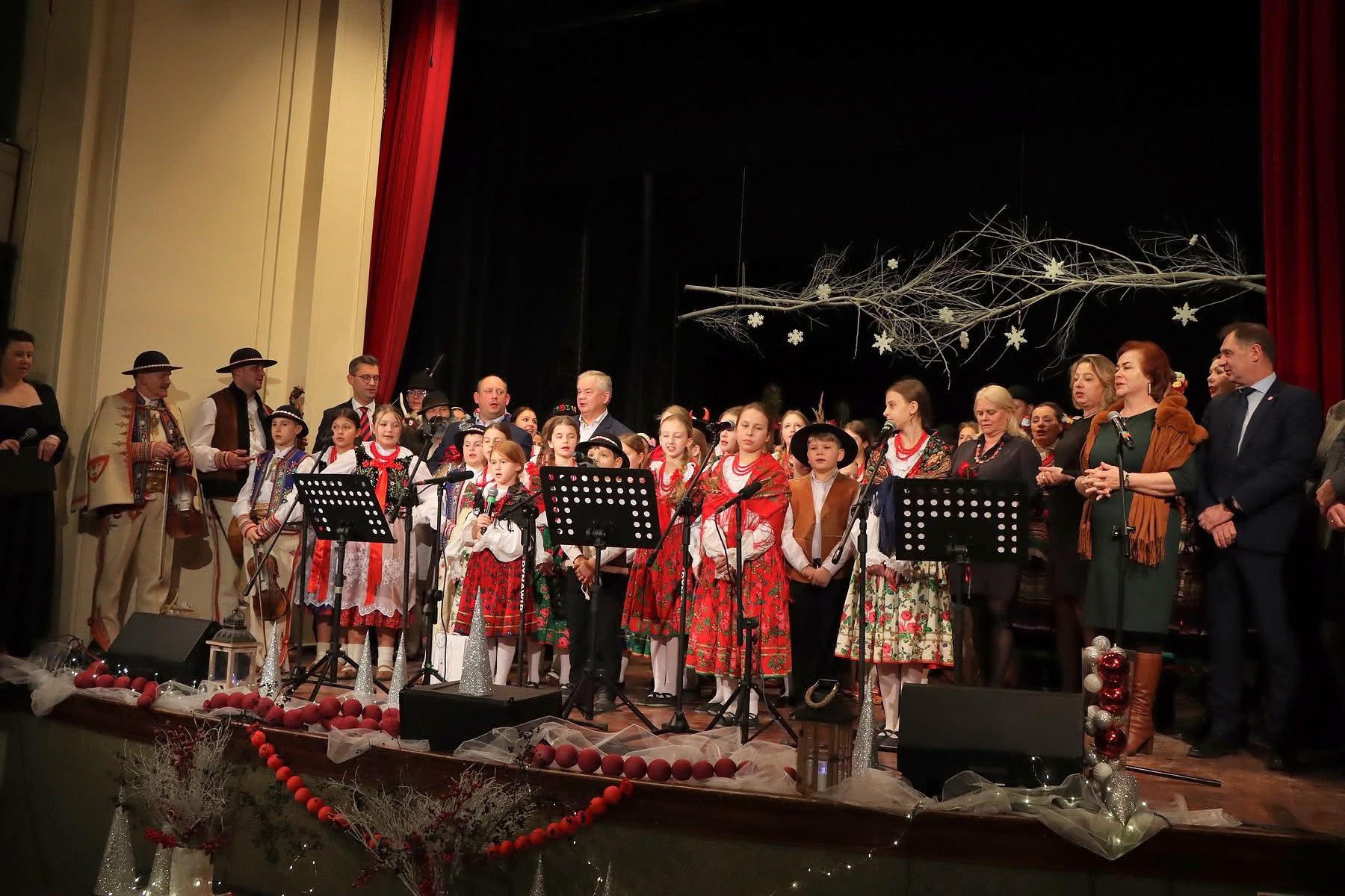 Zespoły ze Stolicy Pienin w Miechowie (zdjęcia)