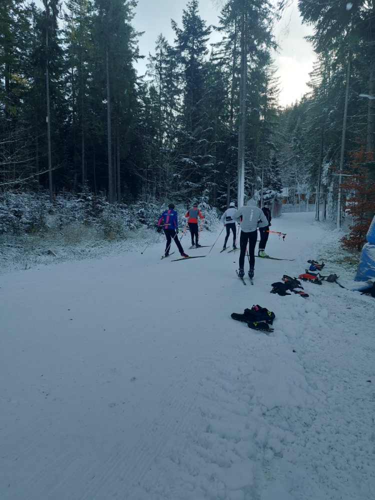 Zakopane otwiera pierwszy odcinek trasy biegowej. Sezon zimowy ruszył na dobre (zdjęcia)